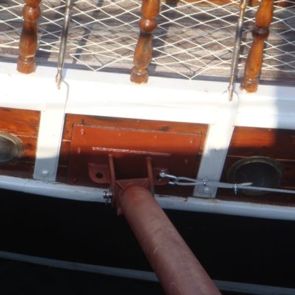 Fixation du bracon sur le bateau
